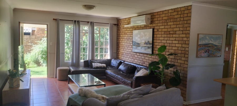 3 Bedroom Property for Sale in Heuwelsig Free State